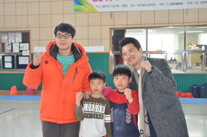 a5a265f5cb8b1ad6855f1692f5cceef52005256.JPG