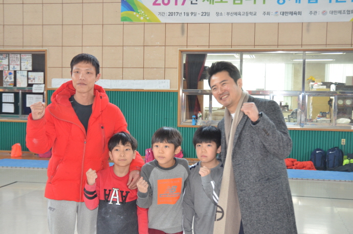 c077dd162ad3541cc92dcc4b0dd2dc8d2005256.JPG